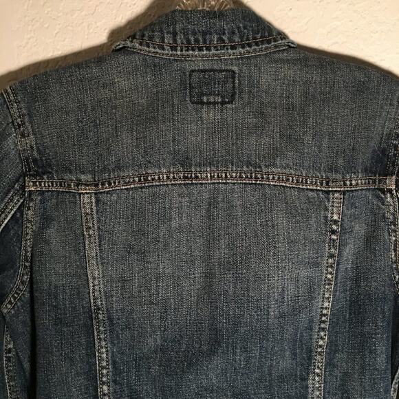 American Eagle Cropped Denim Jacket Women's S/P Blue Fade Distressed Trucker - Picture 9 of 11